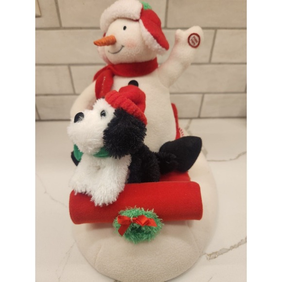 Hallmark 2007 Jingle Pals Snowman Sleigh Ride Musical Animated Sled Penguin Dog. - Picture 5 of 11